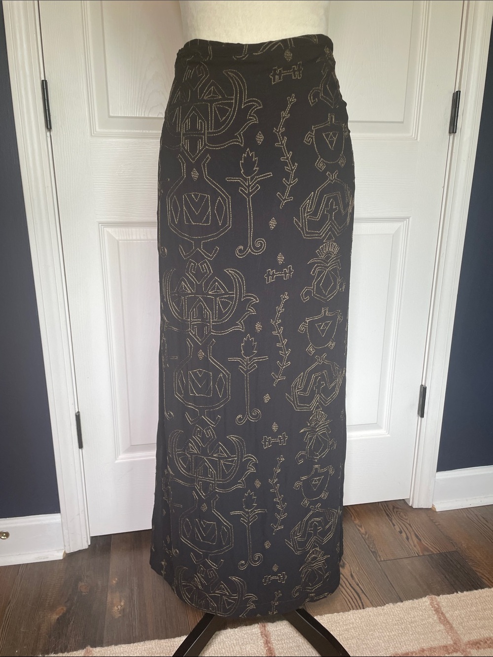 Vintage‎ Chico's Design Black Maxi Wrap Skirt Gold Embroidered Motif Size Large